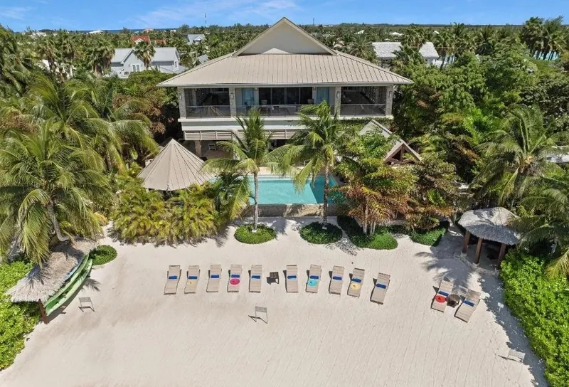 Paradis Sur Mer, Grand Cayman, inspected by WestPoint Inspections